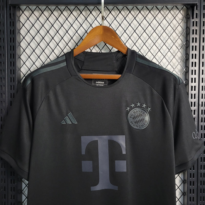 Camisa Bayern Edição Especial Black  23/24 - Versão Torcedor